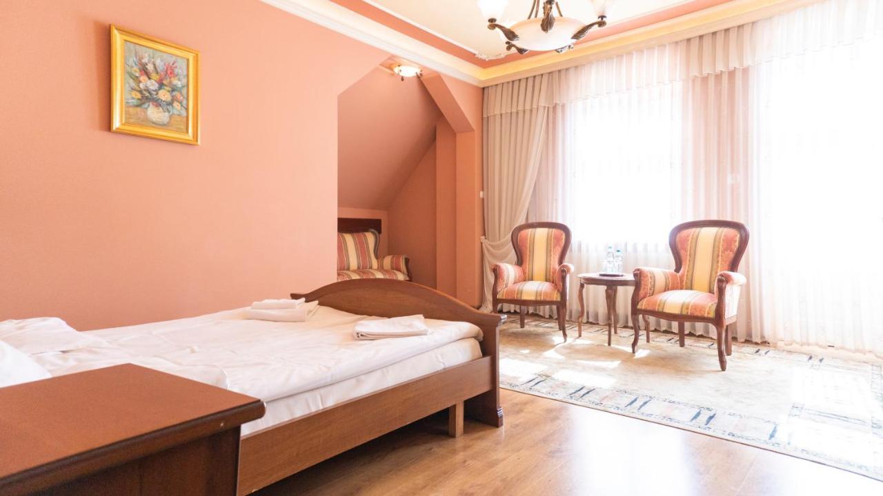 Hotel "Dworek Lesniczowka" Wodzisław Śląski 外观 照片