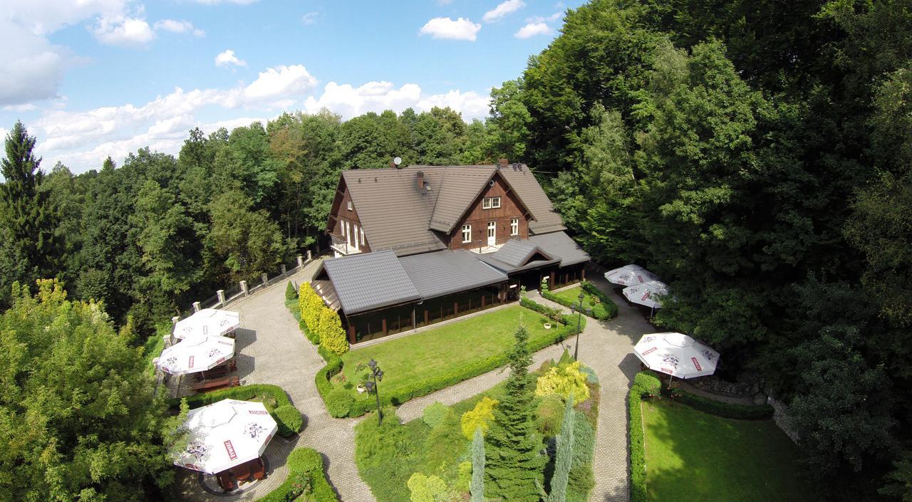 Hotel "Dworek Lesniczowka" Wodzisław Śląski 外观 照片